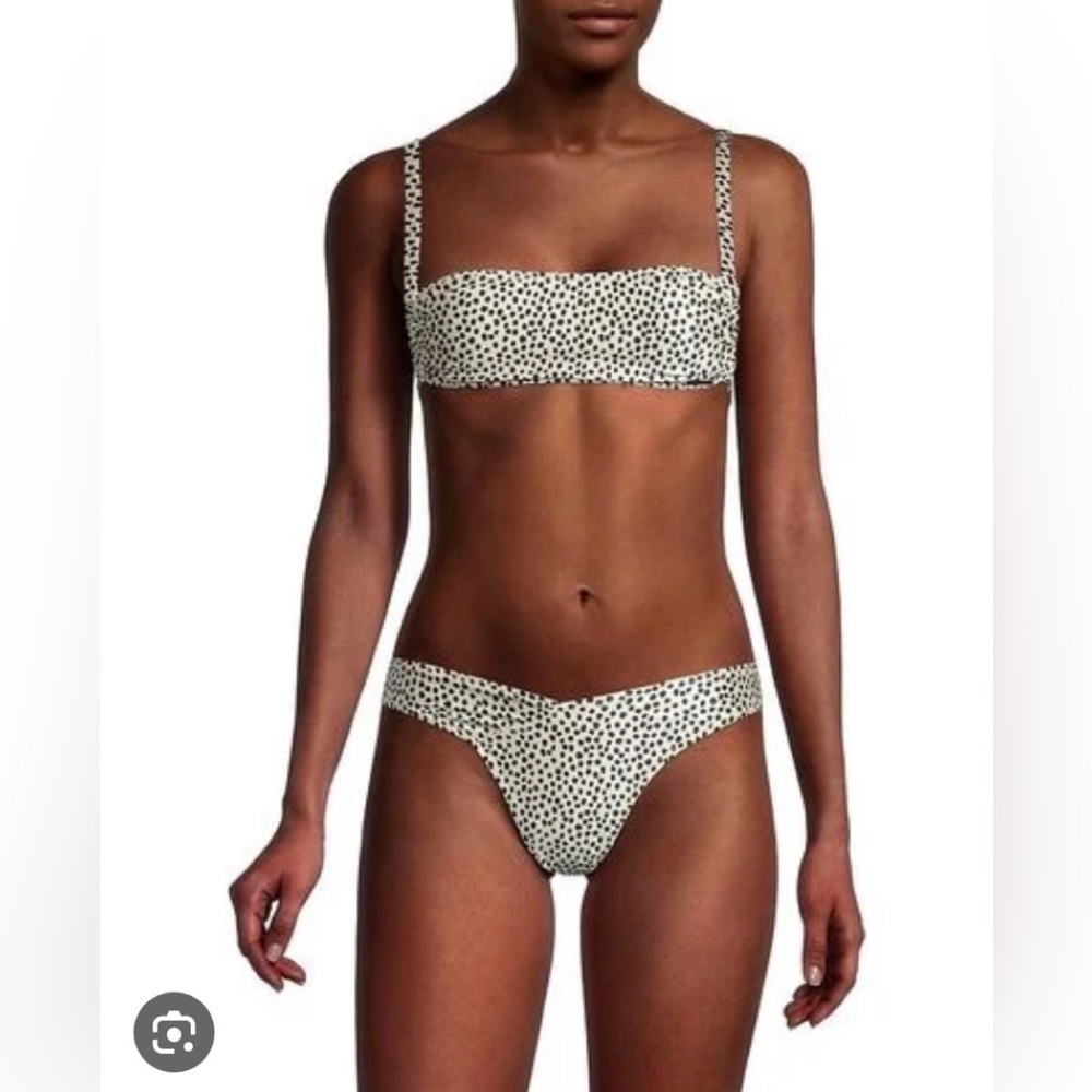 Kendall + Kylie Animal Dot Print.
Size XL top and bottom
NWT - retail for $120